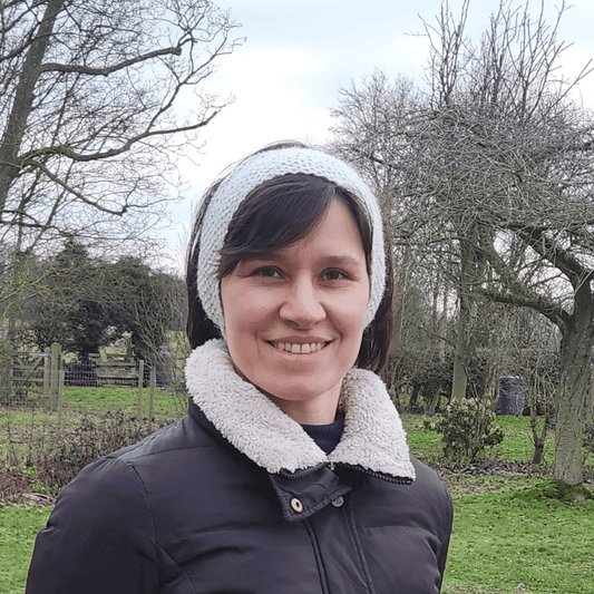 Alpaca wool headband knitting kit shown here in Parchment