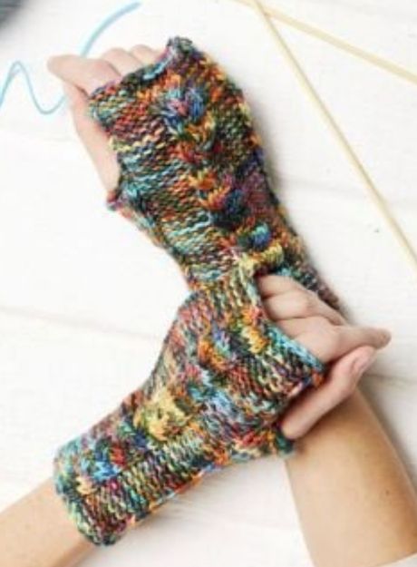 Pattern for Bobby Wrist Warmers with Manos Alegria Grande Yarn