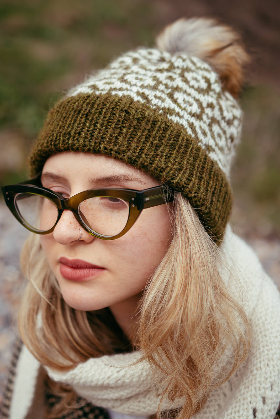 This alpaca wool knitting kit uses alpaca yarn from British and Irish farms.