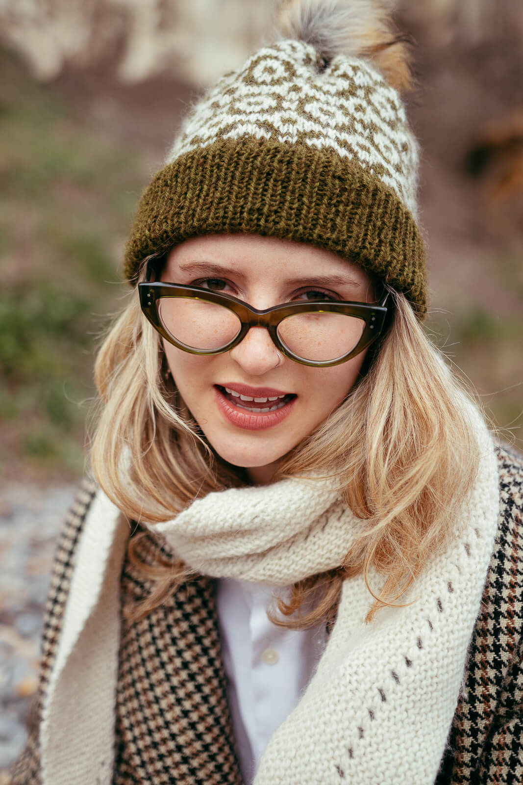 This alpaca wool knitting kit uses alpaca yarn from British and Irish farms.