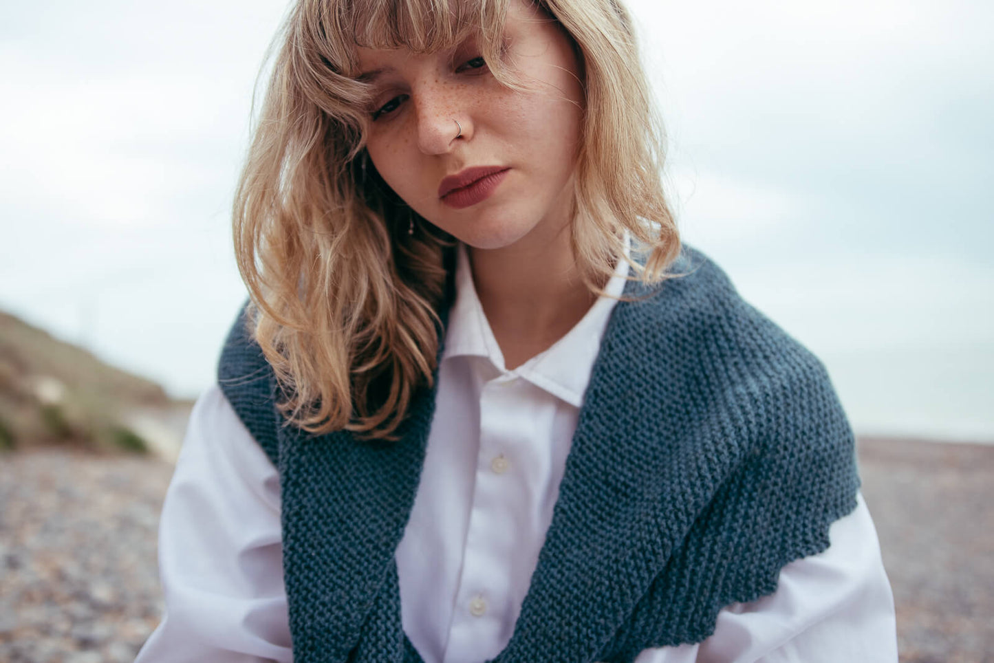 This alpaca wool knitting kit uses alpaca yarn from British and Irish farms.