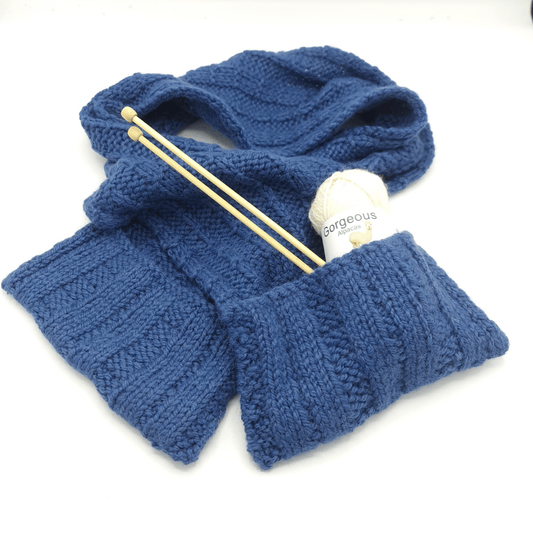 This chunky alpaca wool scarf knitting kit uses alpaca yarn from British and Irish farms. You can knit it in the round on circular needles or as a flat panel with single pointed needles.