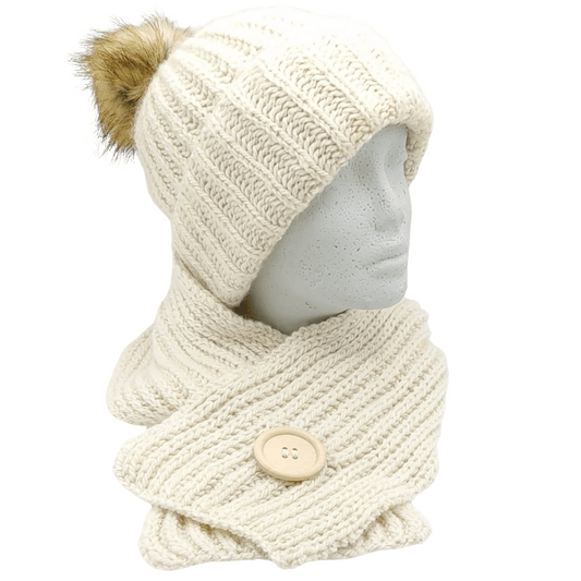 Aran alpaca hat and scarf knitting kit in undyed natural alpaca wool from Peru 