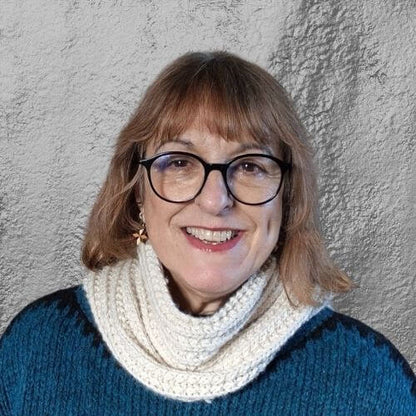 Emma wearing Everyday cowl in Chunky alpaca wool shown here in parchment