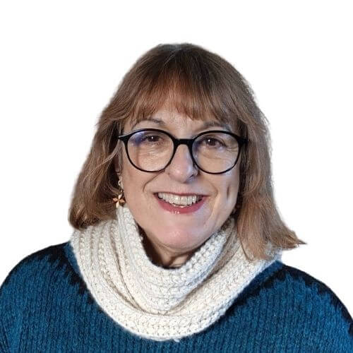 Emma wearing handknit Everyday Scarf from Gorgeous Alpacas chunky alpaca pattern 