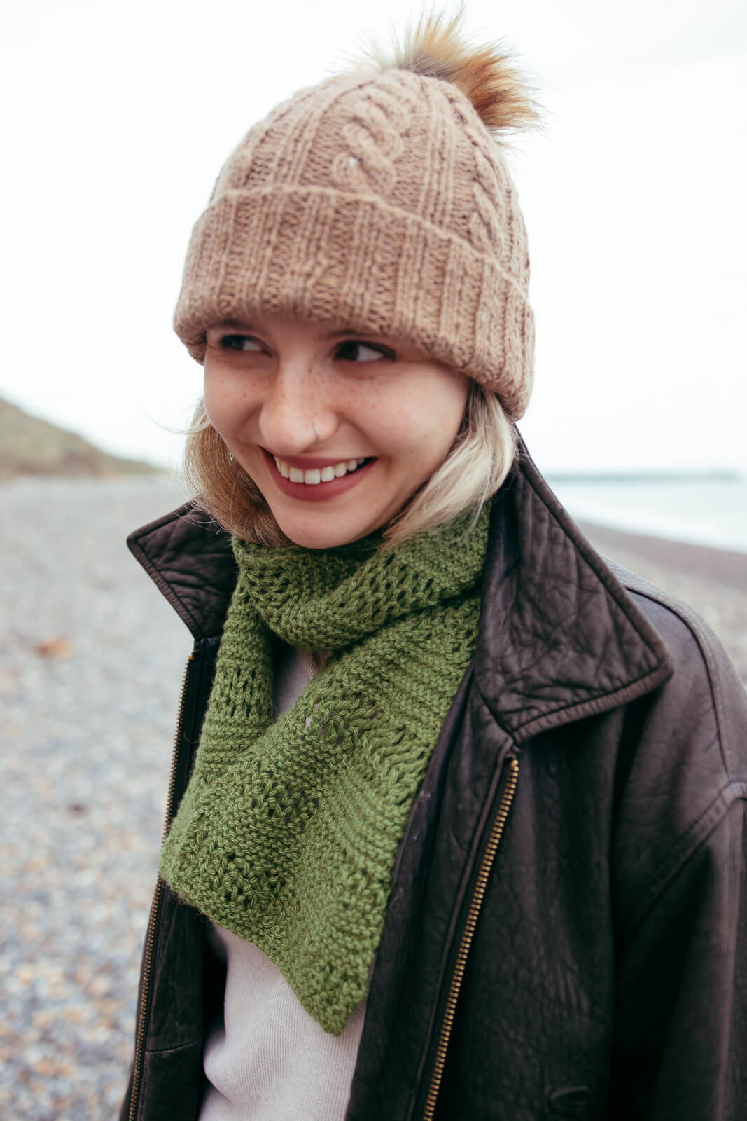 This alpaca wool cable hat knitting kit uses alpaca yarn from British and Irish farms. Shown here in Sandstone.