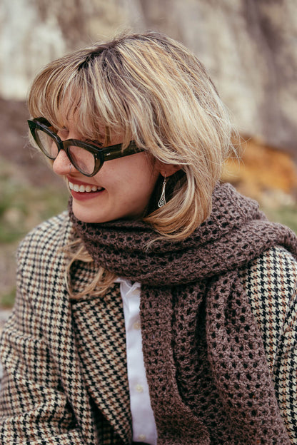 This alpaca wool shawl or wrap knitting kit uses alpaca yarn from British and Irish farms. 